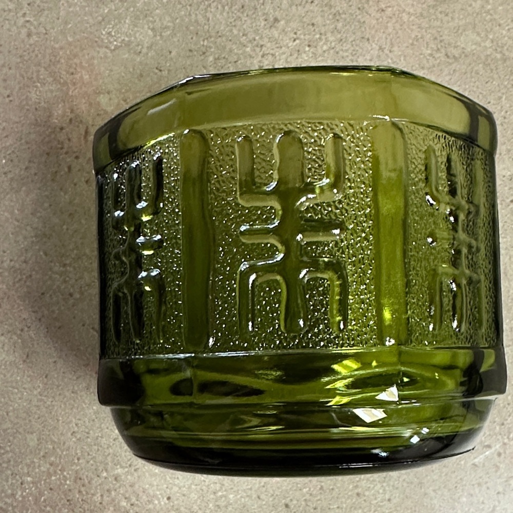Vintage Indiana Glass Avocado Green Planter/Decorative Bowl - Picture 4 of 4